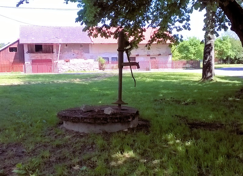 studna bez jména (8583)