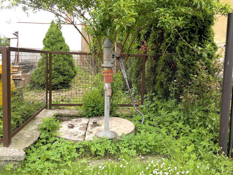 studna bez jména (8628)