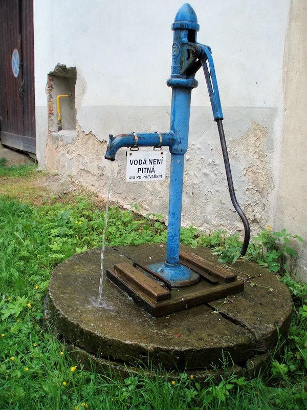 studna bez jména (8662)