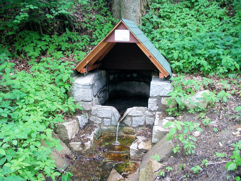 studánka Křížova louka (8676)