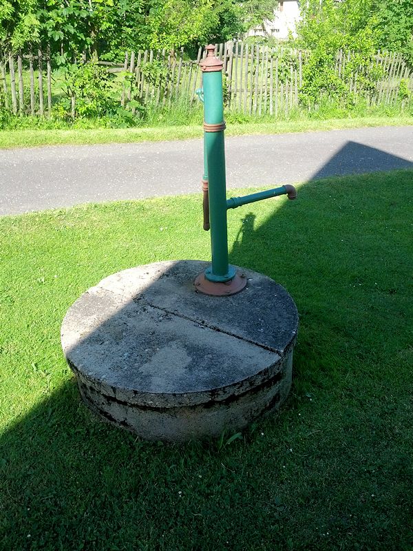 studna bez jména (8713)
