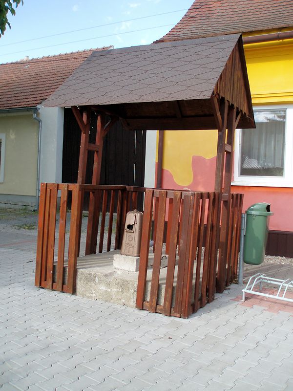 studna bez jména (8729)