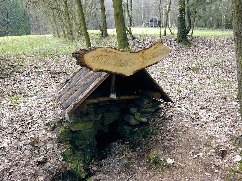 studánka Pod Kloboukem (8741)