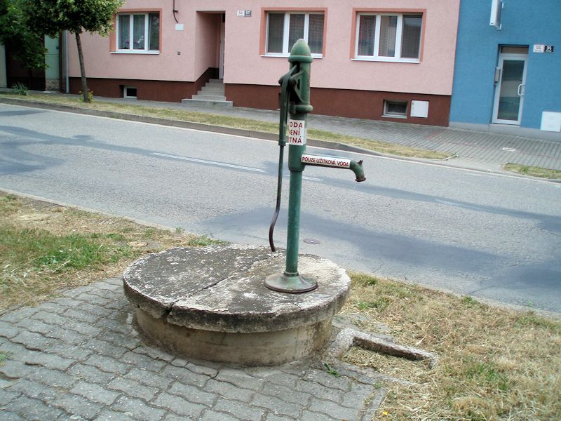 studna bez jména (8742)