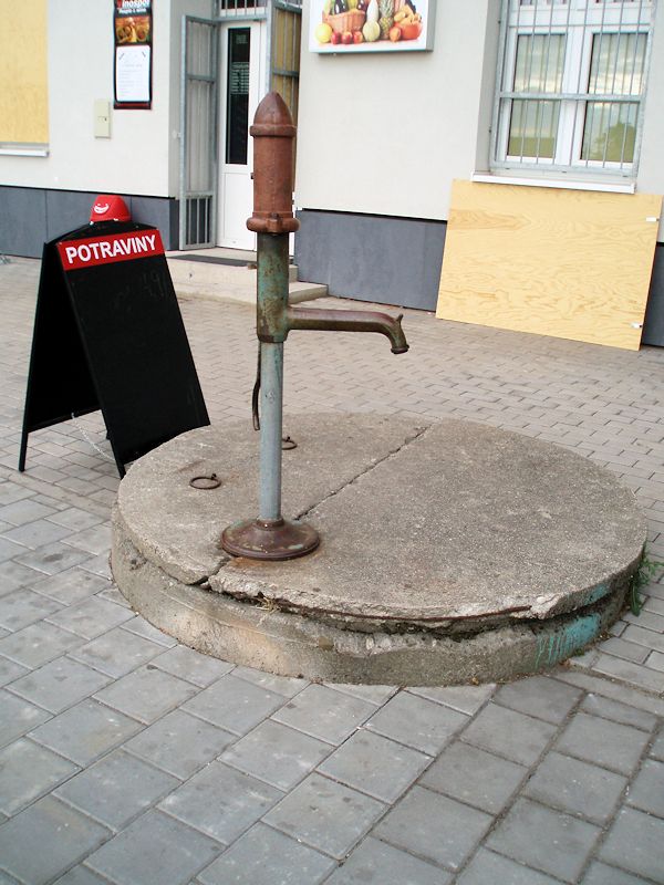 studna bez jména (8749)