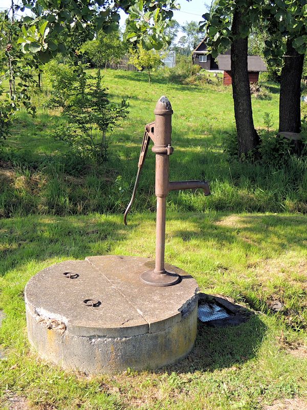 studna Věčná voda (8777)