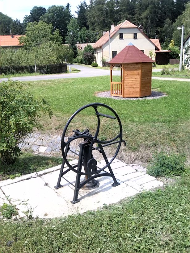 studna U Tří kocourů (8786)