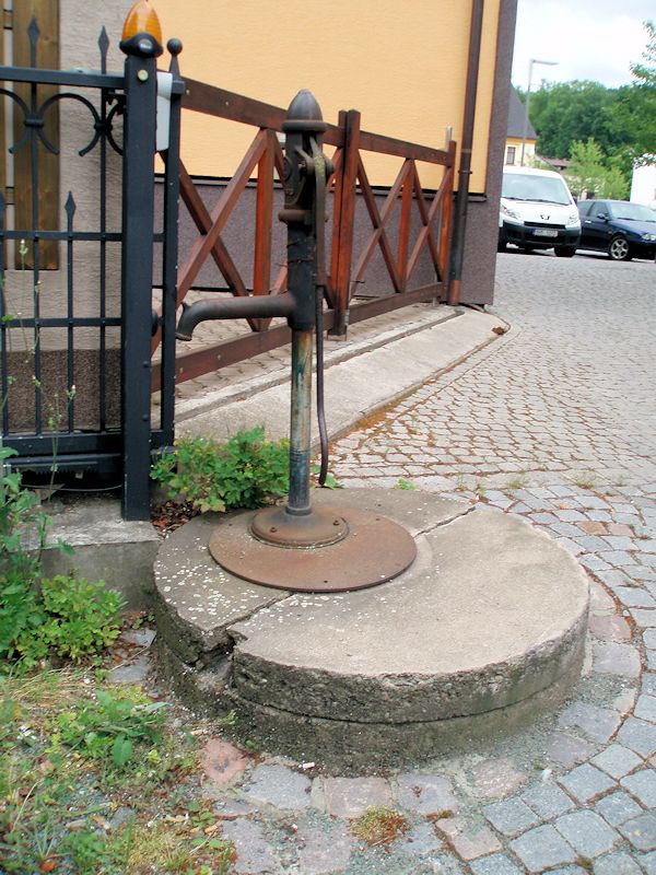 studna bez jména (8837)