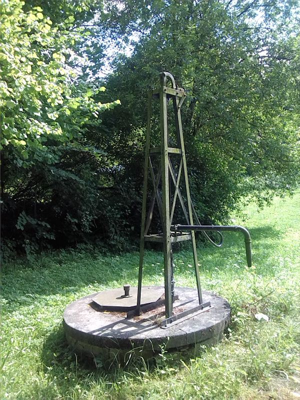 studna U křížku (8925)