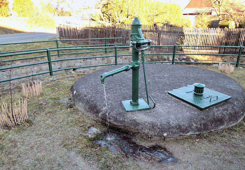 studna Obecní (10320)