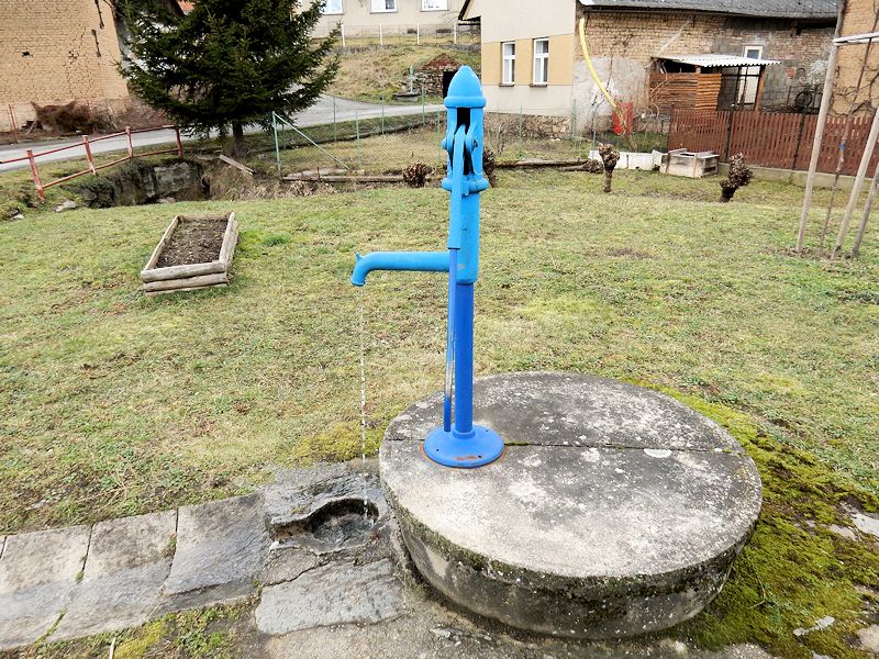 studna bez jména (10405)