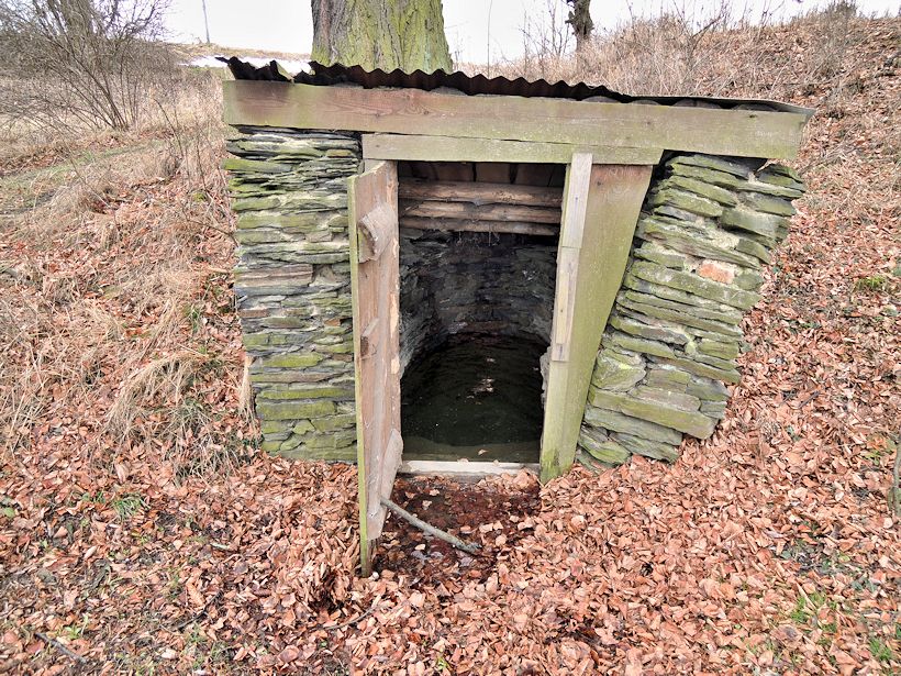studna Pod lípou (10445)