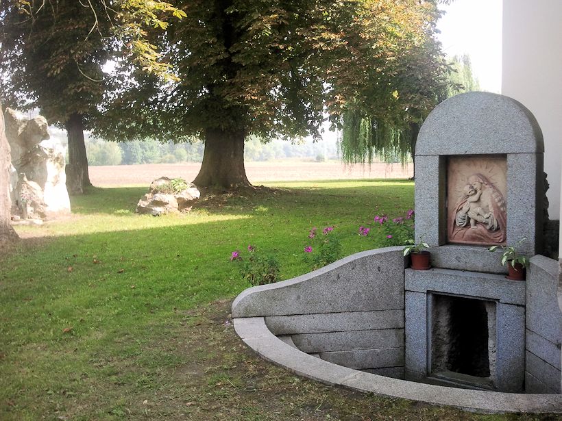 studánka Panny Marie (9045)
