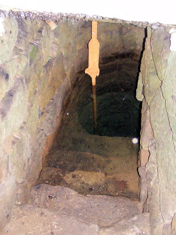 studánka Kamenná studna (9053)