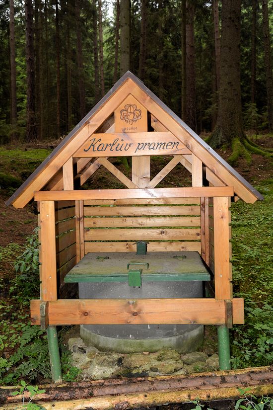 studánka Karlův pramen (9058)