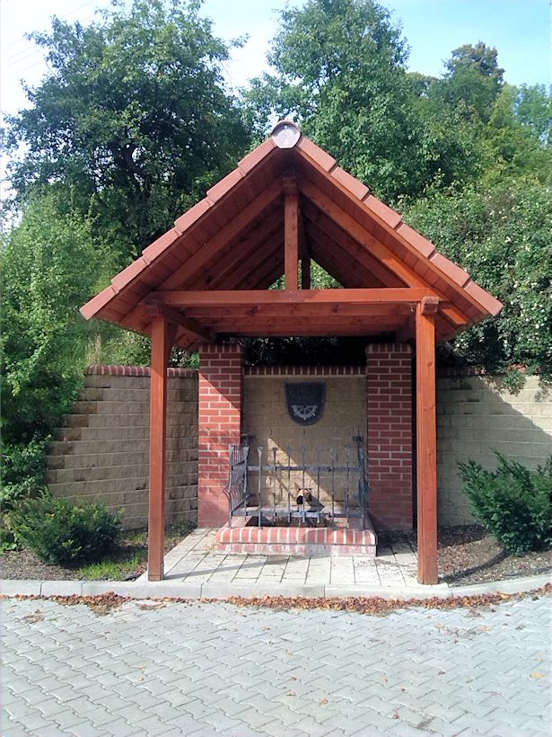 studánka U školy (9094)