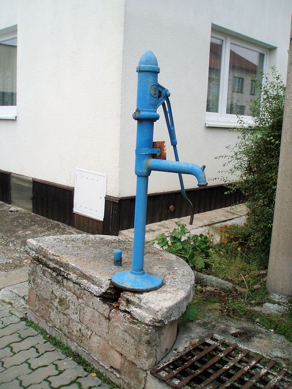 studna bez jména (9208)