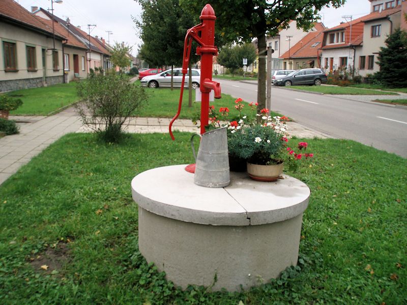 studna bez jména (9221)
