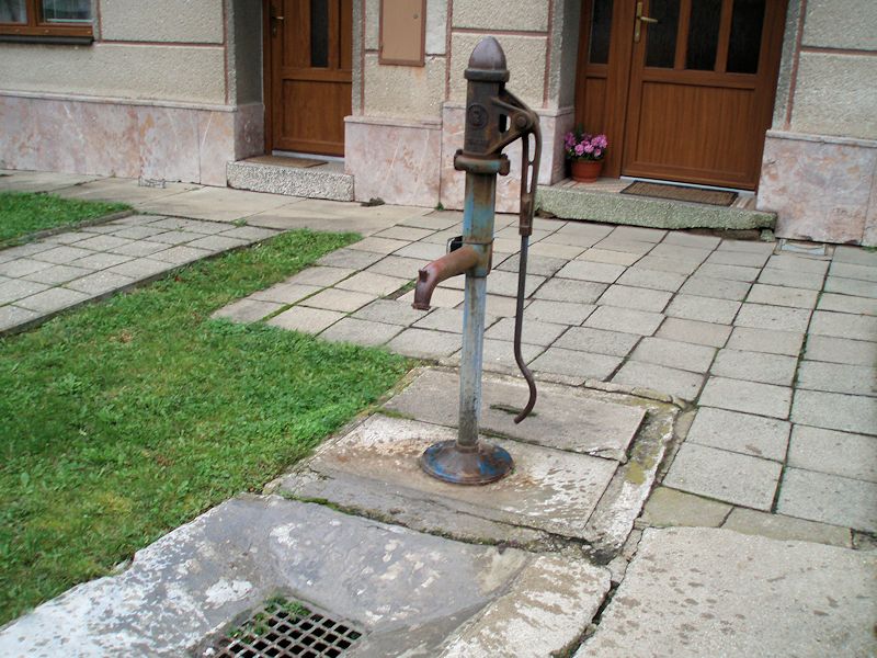 studna bez jména (9223)
