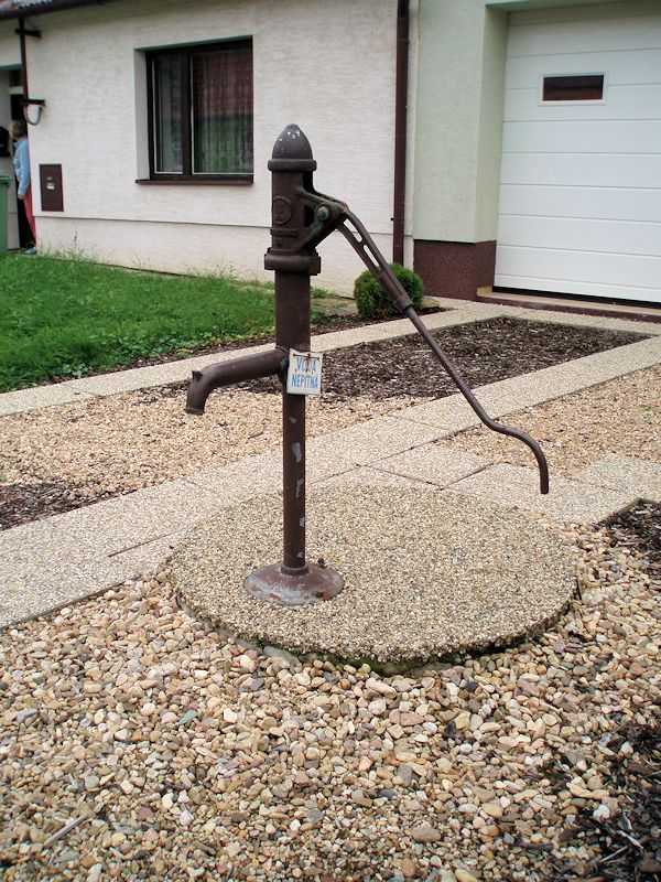 studna bez jména (9224)