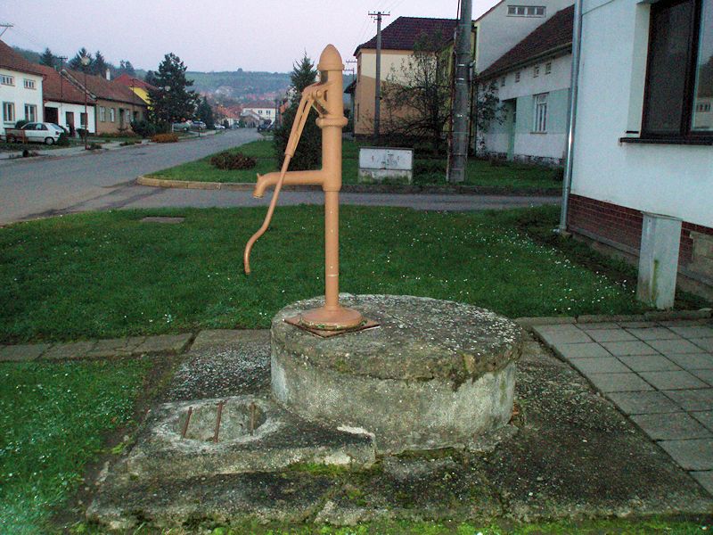 studna bez jména (9230)