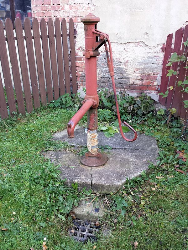 studna bez jména (9289)