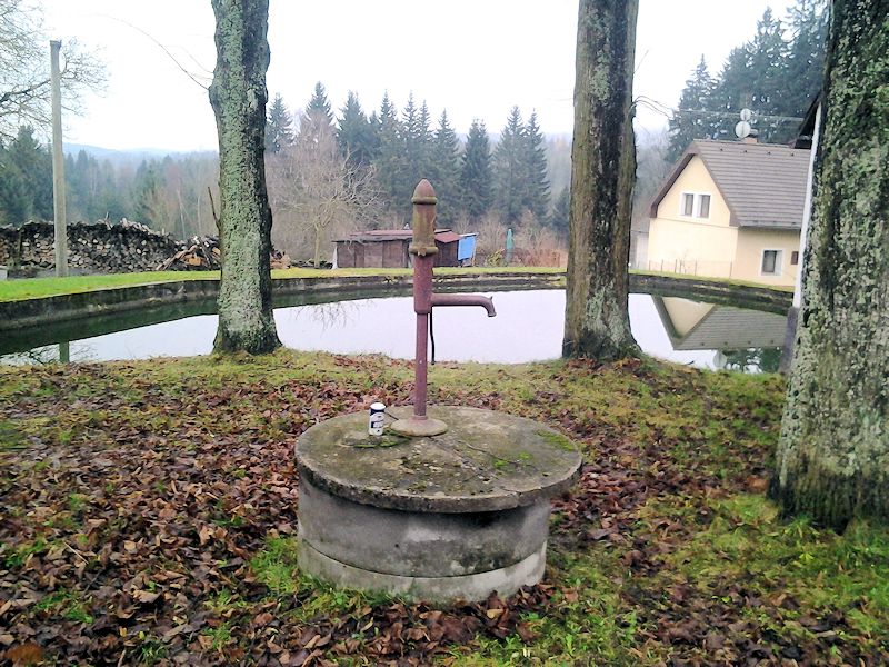 studna bez jména (9333)