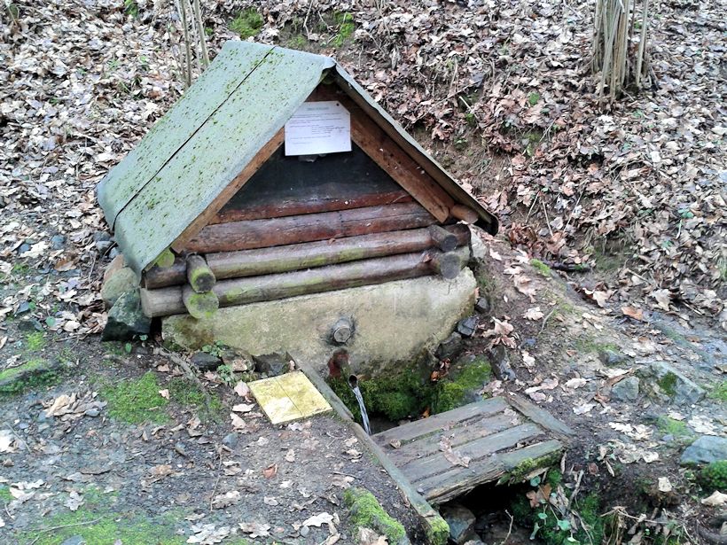 studánka bez jména (9415)