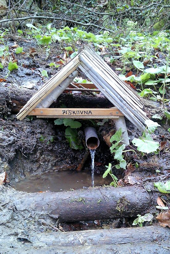 studánka Pískovna (9664)