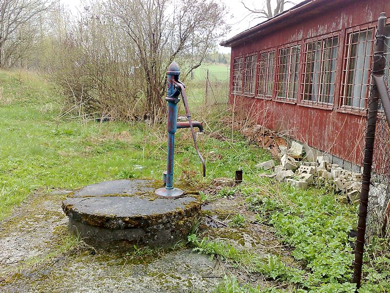 studna bez jména (9768)