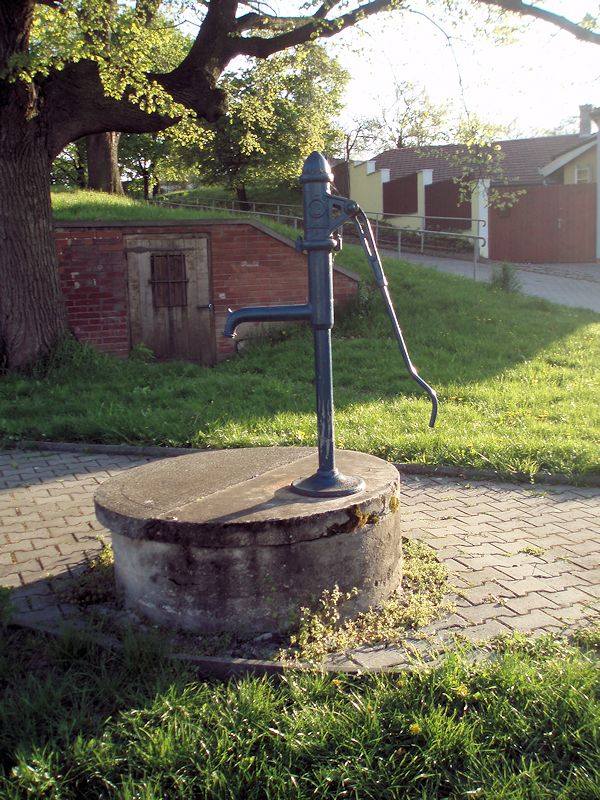 studna bez jména (10652)