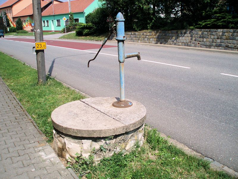 studna bez jména (10880)
