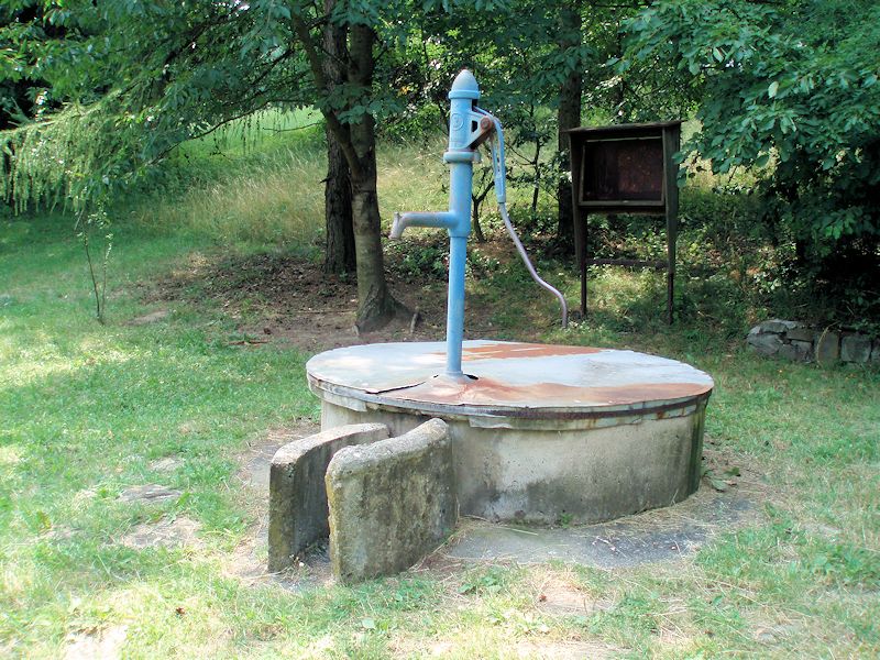 studna bez jména (10881)