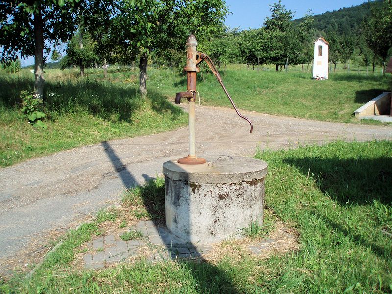 studna bez jména (10888)
