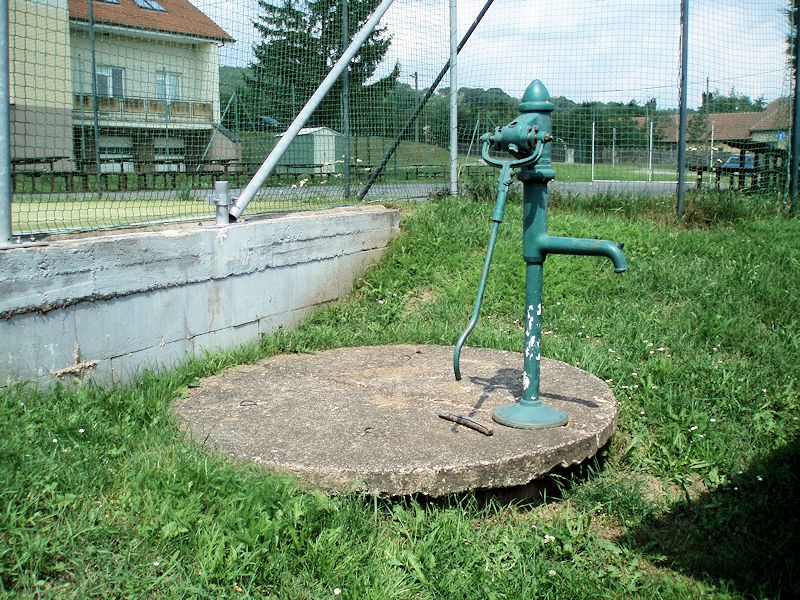 studna bez jména (10896)