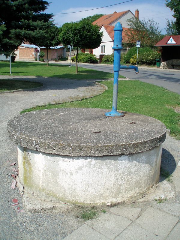 studna bez jména (10901)