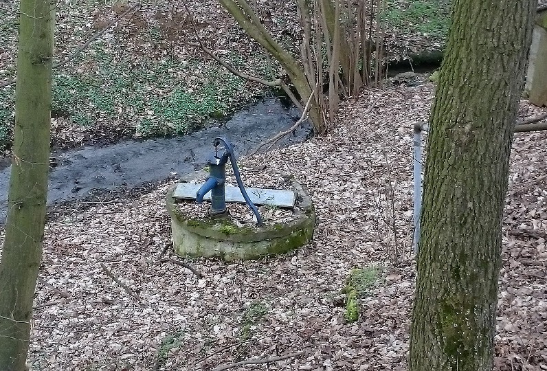 studna bez jména (11118)
