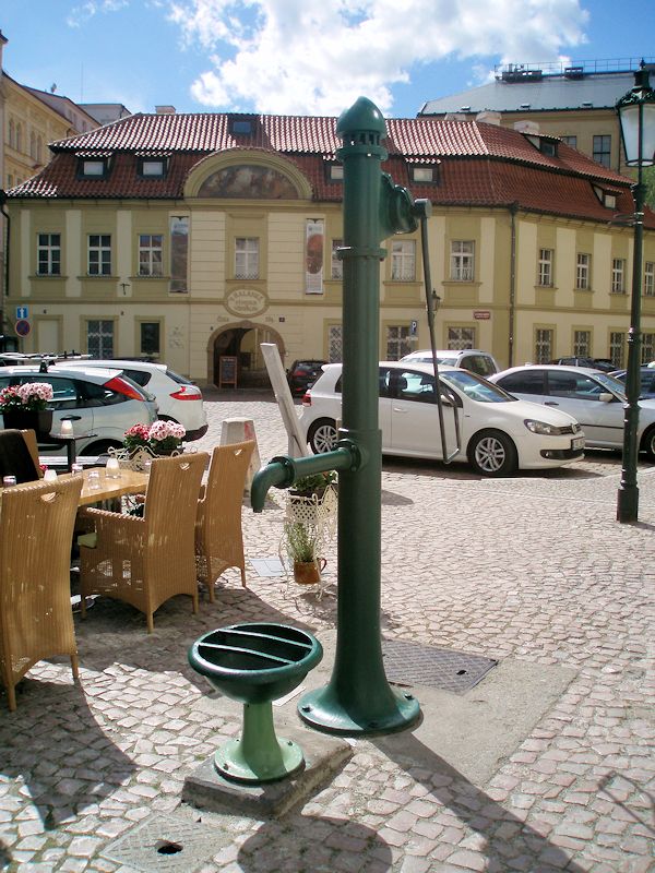 studna bez jména (11257)