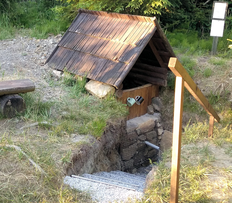 studánka U rybníka Zimostráz (11322)