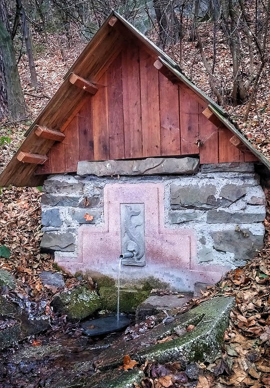 Křištálová studánka (11594)