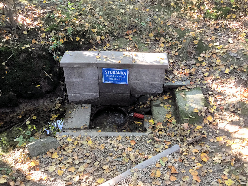 studánka Štěpánky a Emila Šlapetových (11733)