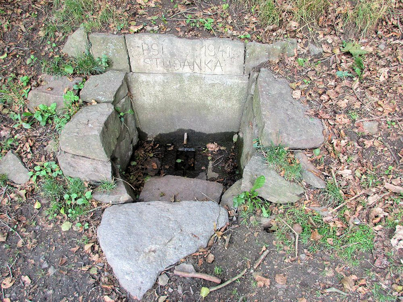 Psí studánka (11825)