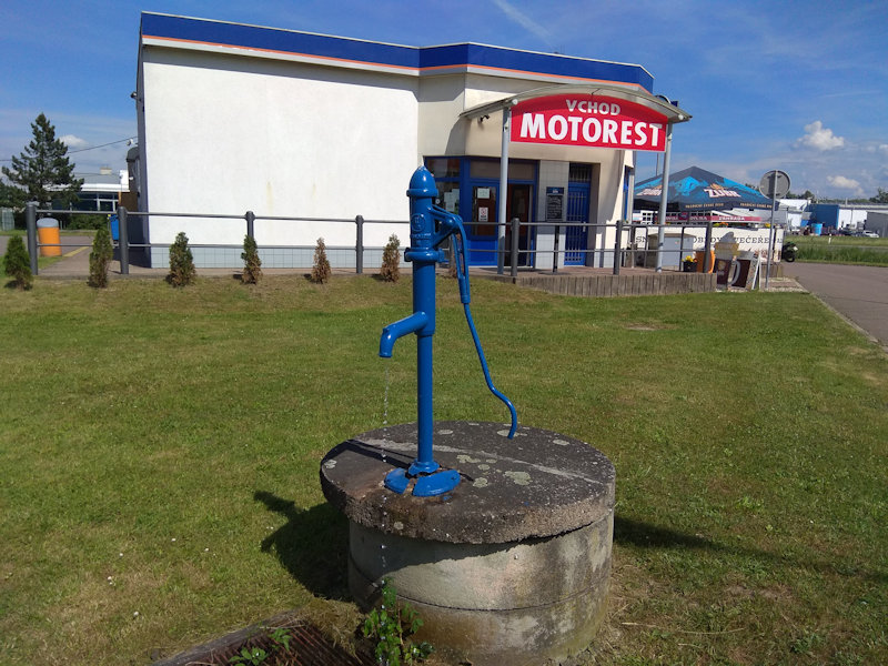 studna U motorestu (12112)