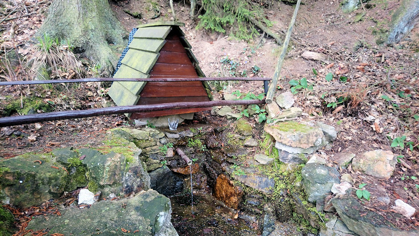 Bílkovská studánka (12565)