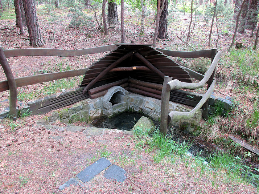 studánka Panny Marie Šaštinské (12750)