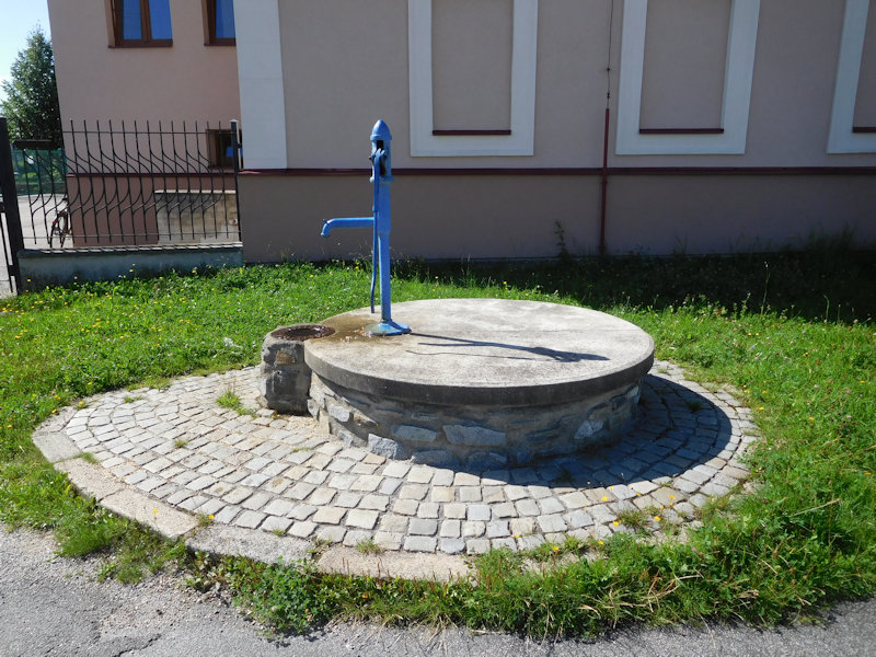 studna bez jména (12884)