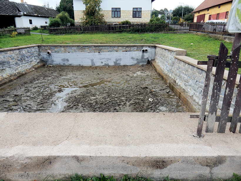 jiný vodní zdroj U kapličky (13001)