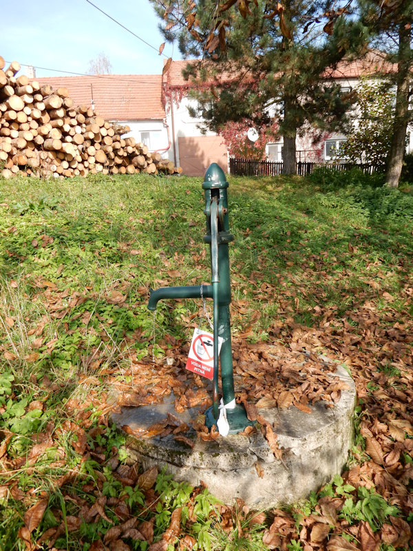 studna Na návsi (13047)